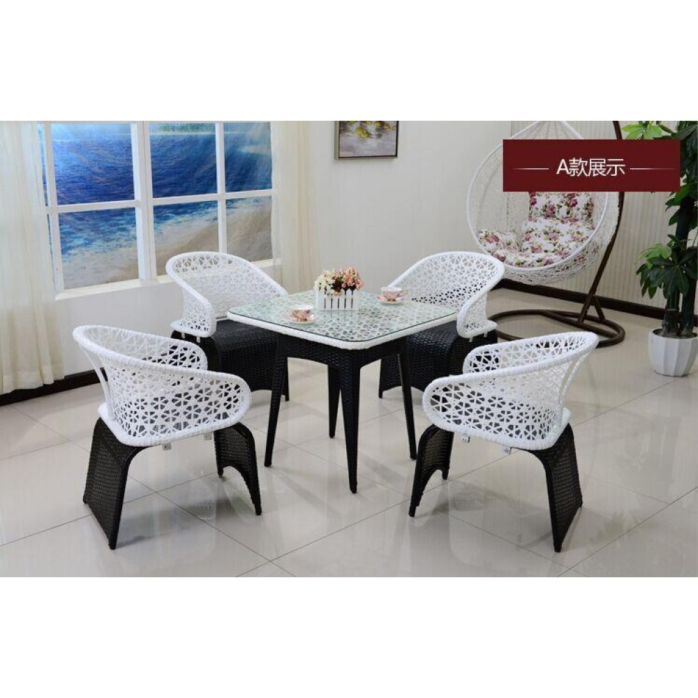 Ensemble Table + 4 Chaises Rotins Blanche-Noir